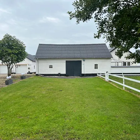 Karensminde Apartamento Jelling